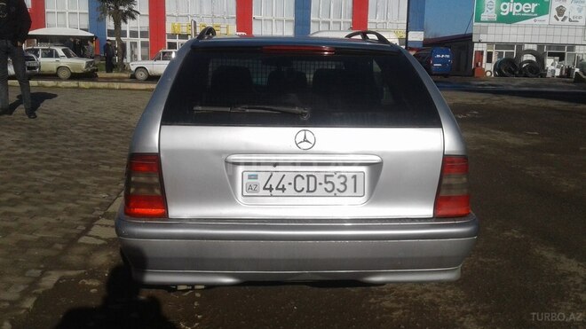 Mercedes C 180 2000, 433,885 km - 1.8 l - Masallı