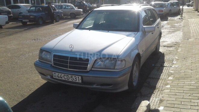 Mercedes C 180 2000, 433,885 km - 1.8 l - Masallı