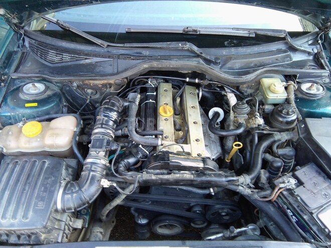 Opel Omega 1994, 235,860 km - 2.0 l - Bakı