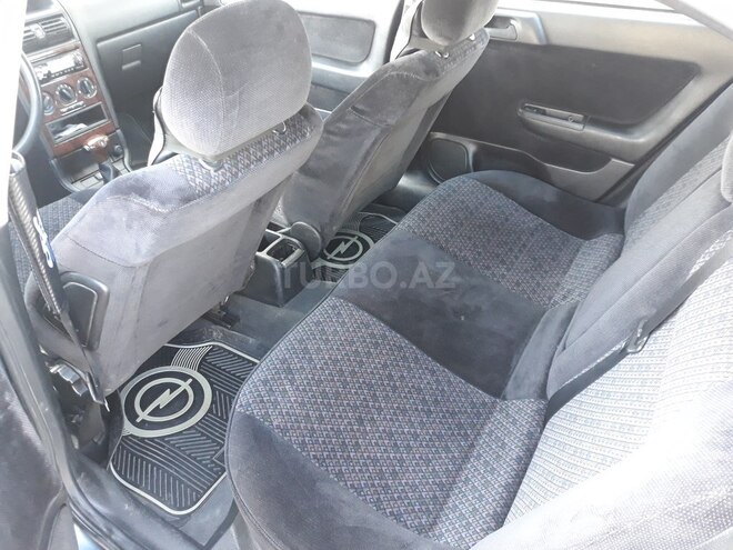 Opel Astra 1998, 210,000 km - 1.8 l - Bakı