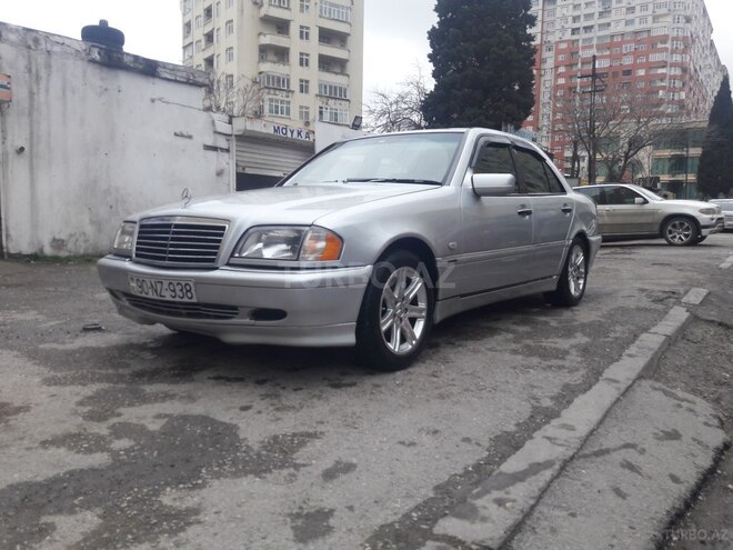 Mercedes C 220 1998, 273,000 km - 2.2 l - Bakı
