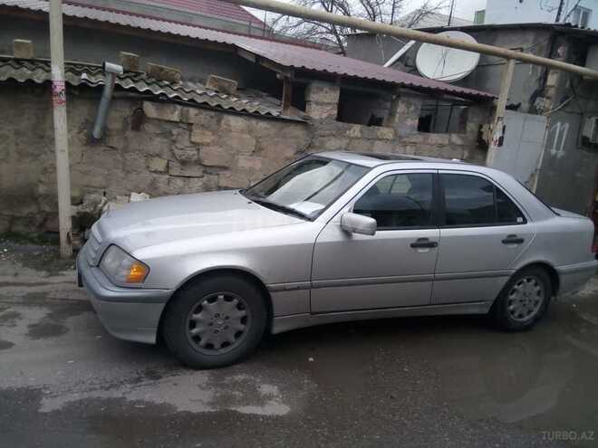 Mercedes C 230 2000, 227,000 km - 2.3 л - Bakı