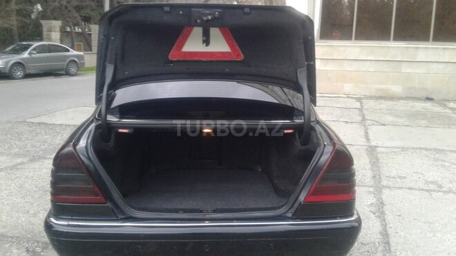 Mercedes C 220 2000, 235,268 km - 2.2 l - Bakı