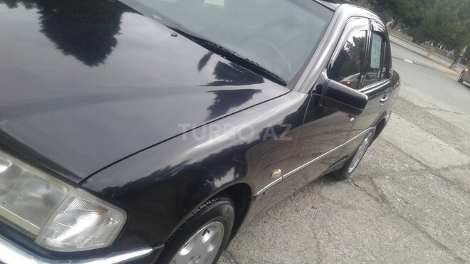 Mercedes C 220 2000, 235,268 km - 2.2 l - Bakı