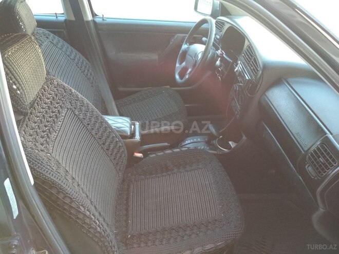 Volkswagen Golf 1997, 250,000 km - 2.0 л - Bakı