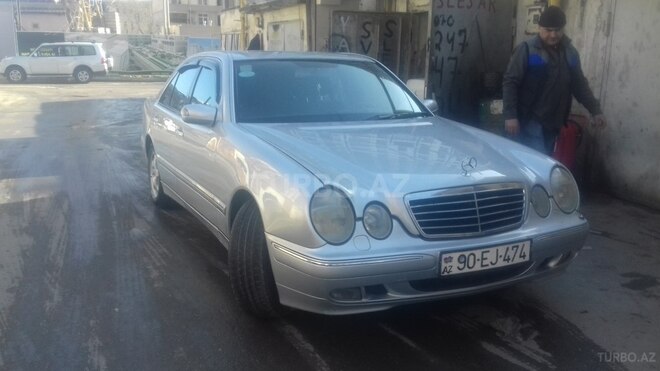 Mercedes E 240 2000, 250,642 km - 2.4 l - Bakı