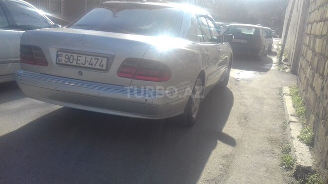 Mercedes E 240 2000, 250,642 km - 2.4 l - Bakı