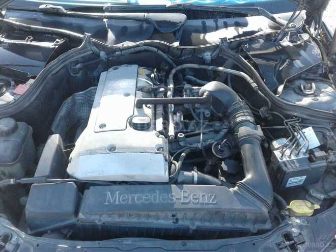 Mercedes C 180 2002, 294,000 km - 1.8 л - Bakı