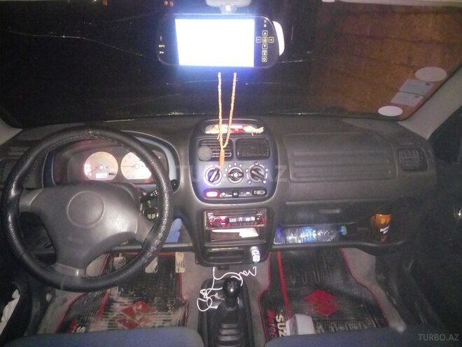 Suzuki  2002, 388,139 km - 1.3 l - Sumqayıt