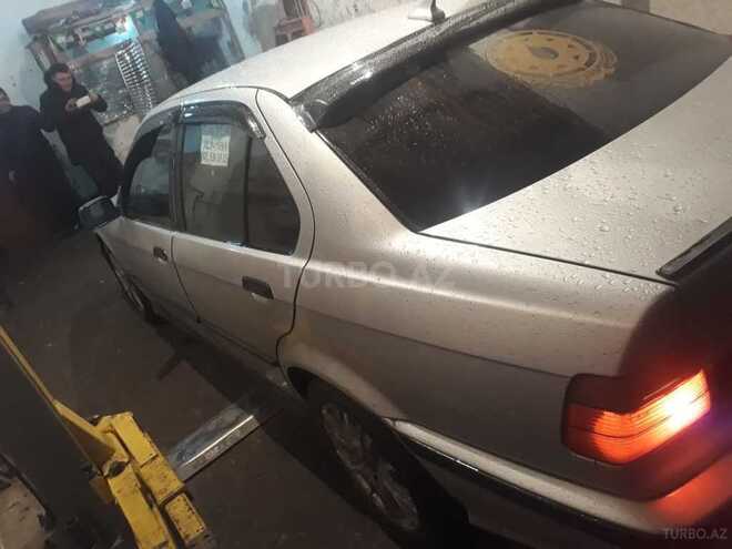 BMW 318 1991, 340,000 km - 1.8 l - Bakı
