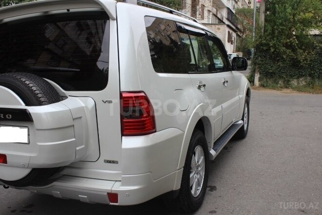 Mitsubishi Pajero 2008, 157,000 km - 3.0 l - Bakı