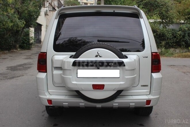 Mitsubishi Pajero 2008, 157,000 km - 3.0 l - Bakı