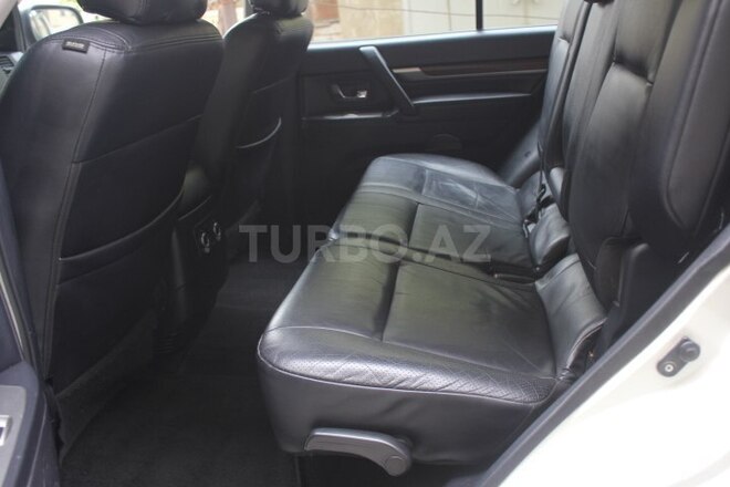 Mitsubishi Pajero 2008, 157,000 km - 3.0 l - Bakı