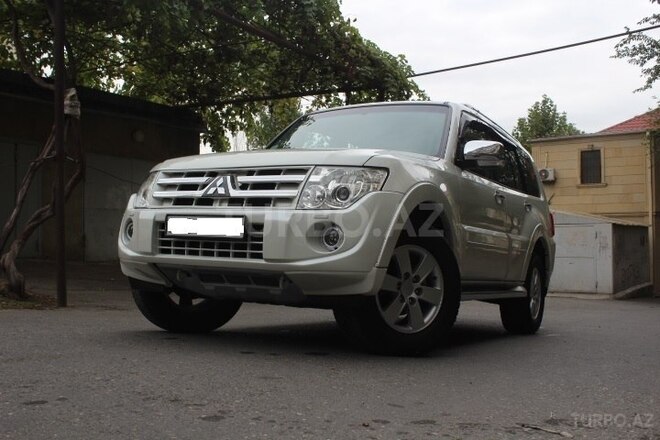 Mitsubishi Pajero 2008, 157,000 km - 3.0 l - Bakı