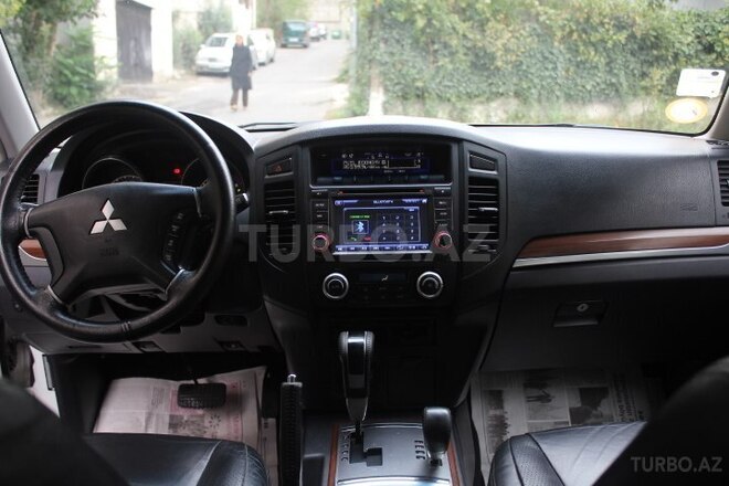 Mitsubishi Pajero 2008, 157,000 km - 3.0 l - Bakı