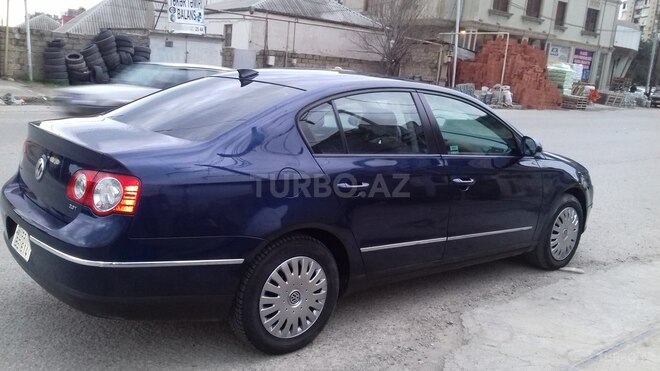 Volkswagen Passat 2005, 193,000 km - 2.0 l - Bakı