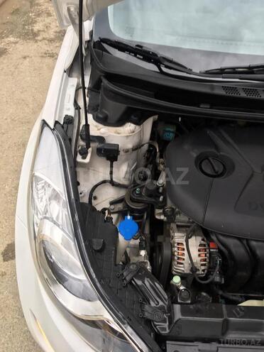 Hyundai Elantra 2013, 121,000 km - 1.8 л - Bakı