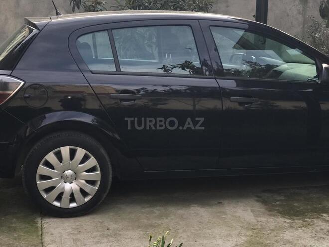 Opel Astra 2010, 250,000 km - 1.3 l - Bakı