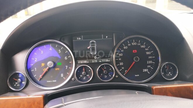 Volkswagen Touareg 2008, 182,000 km - 4.2 l - Bakı
