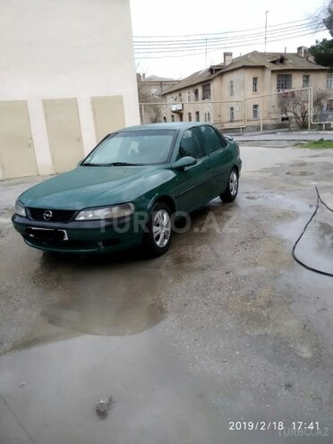 Opel Vectra 1997, 190,000 km - 1.8 l - Sumqayıt