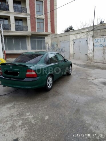 Opel Vectra 1997, 190,000 km - 1.8 l - Sumqayıt