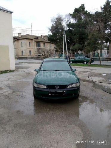 Opel Vectra 1997, 190,000 km - 1.8 l - Sumqayıt