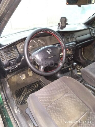 Opel Vectra 1997, 190,000 km - 1.8 l - Sumqayıt