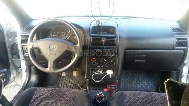 Opel Astra 2001, 215,000 km - 1.6 l - Bakı