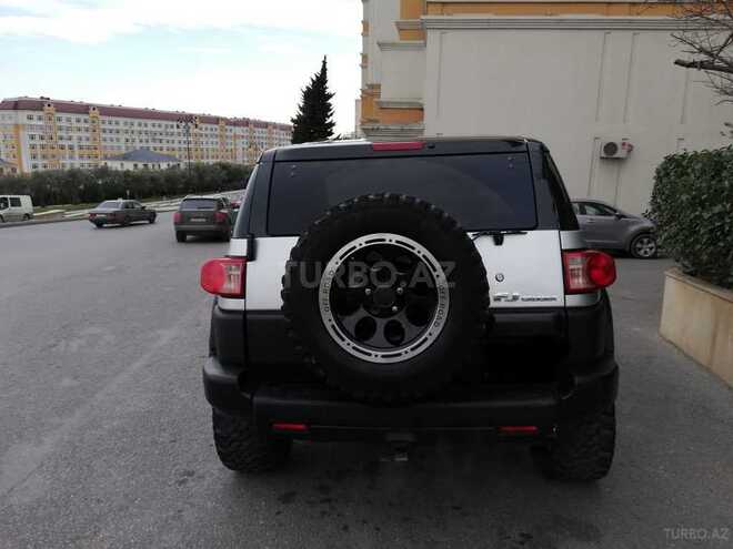 Toyota FJ Cruiser 2008, 170,000 km - 4.0 l - Bakı