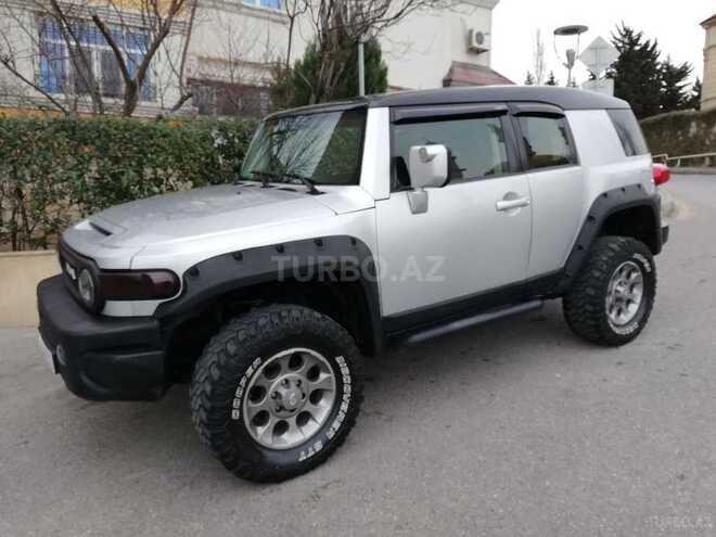 Toyota FJ Cruiser 2008, 170,000 km - 4.0 l - Bakı