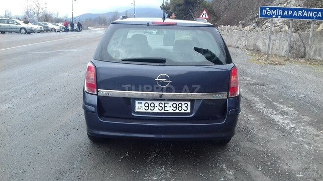 Opel Astra 2009, 172,000 km - 1.4 л - İsmayıllı