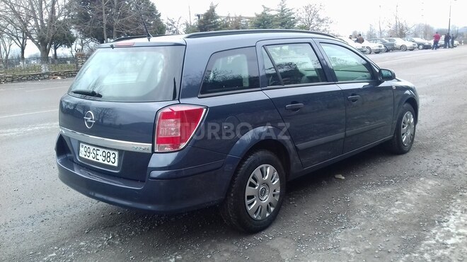 Opel Astra 2009, 172,000 km - 1.4 л - İsmayıllı