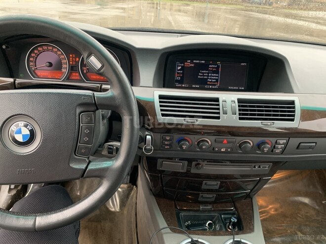 BMW 745 2004, 200,000 km - 4.4 l - Bakı