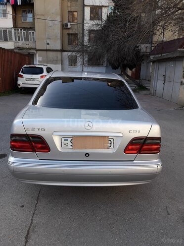 Mercedes E 270 2000, 241,500 km - 2.7 l - Bakı