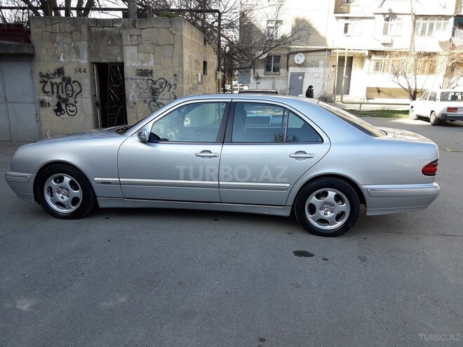Mercedes E 270 2000, 241,500 km - 2.7 l - Bakı