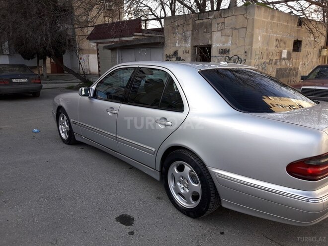 Mercedes E 270 2000, 241,500 km - 2.7 l - Bakı