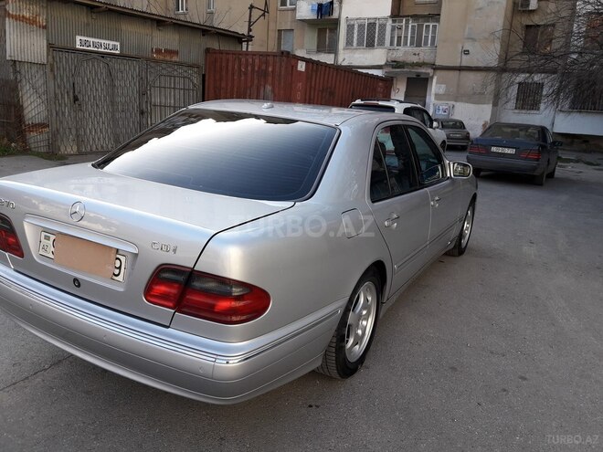 Mercedes E 270 2000, 241,500 km - 2.7 l - Bakı