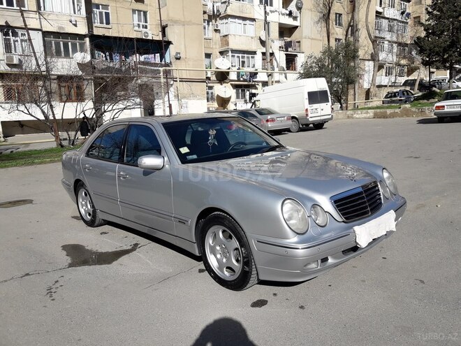 Mercedes E 270 2000, 241,500 km - 2.7 l - Bakı