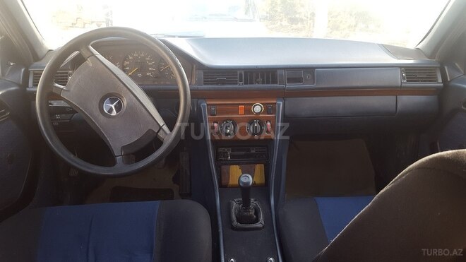 Mercedes E 250 1990, 600,000 km - 2.5 l - Şirvan