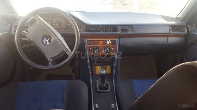Mercedes E 250 1990, 600,000 km - 2.5 l - Şirvan