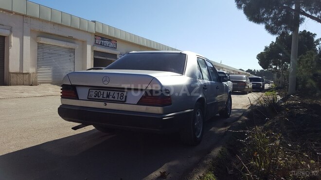 Mercedes E 250 1990, 600,000 km - 2.5 l - Şirvan
