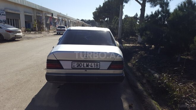 Mercedes E 250 1990, 600,000 km - 2.5 l - Şirvan