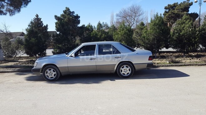 Mercedes E 250 1990, 600,000 km - 2.5 l - Şirvan