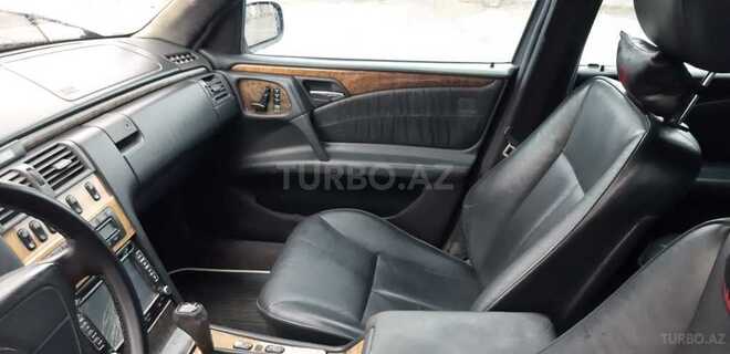 Mercedes E 240 1999, 227,350 km - 2.4 l - Sumqayıt