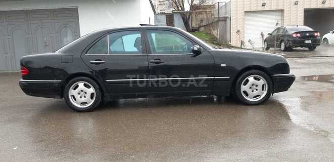 Mercedes E 240 1999, 227,350 km - 2.4 l - Sumqayıt