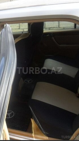 Mercedes E 220 1992, 301,000 km - 2.2 l - Bakı