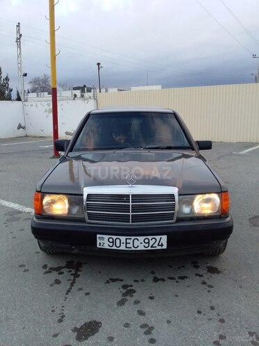 Mercedes 190 1988, 288,000 km - 2.0 l - Şirvan