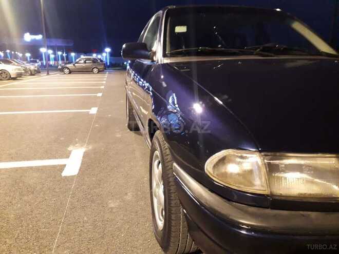 Opel Astra 1995, 563,000 km - 2.0 л - Şəki