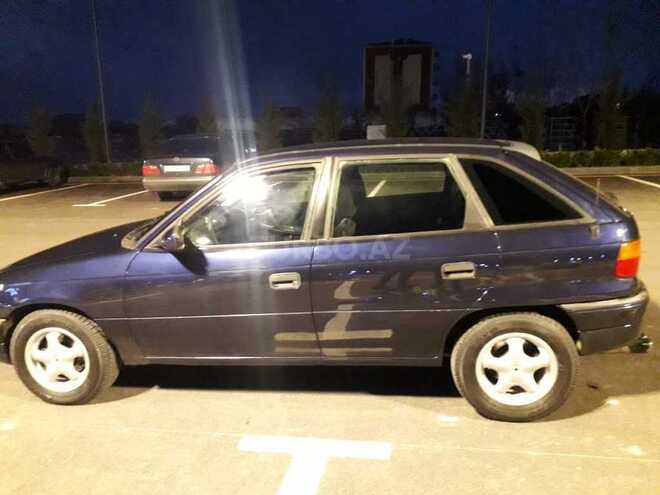 Opel Astra 1995, 563,000 km - 2.0 л - Şəki