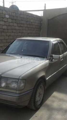 Mercedes E 220 1992, 3,200 km - 0.2 l - Bakı